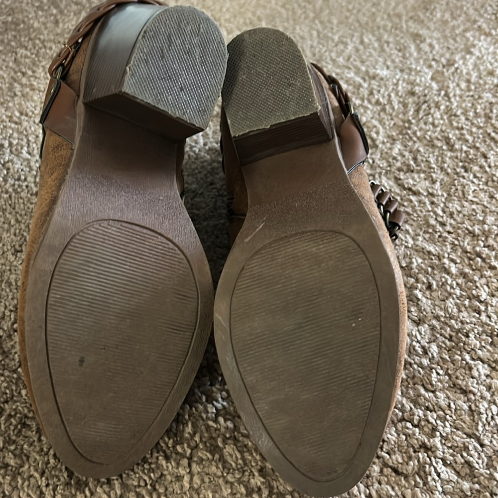 Ankle bootie - Picture 3 of 4